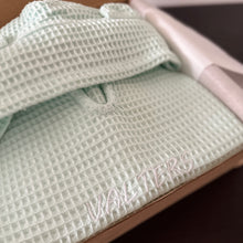 Load image into Gallery viewer, Personalized Baby Towel with Hood