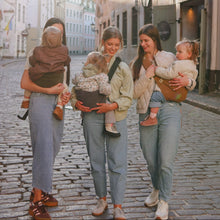 Load image into Gallery viewer, Bērna pārnēsājamā soma (slings) - BRŪNA