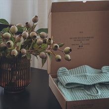 Load image into Gallery viewer, Bērnu Pončo ar Kapuci / Hooded Kids Poncho - Old Green - Susu Shop Latvia