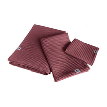Ielādēt attēlu ,Vafeļu kokvilnas dvielis / Waffled Cotton Towel - Dark Old Pink - Susu Shop Latvia