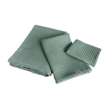 Load image into Gallery viewer, Vafeļu kokvilnas dvielis / Waffled Cotton Towel - Old Green - Susu Shop Latvia